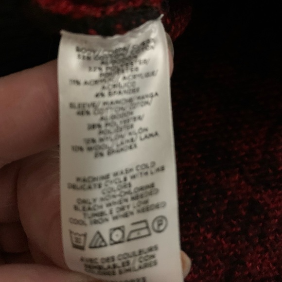 Loft Outlet Red and Black Plaid Turtle Neck
Sweater Size Small - Picture 6 of 7